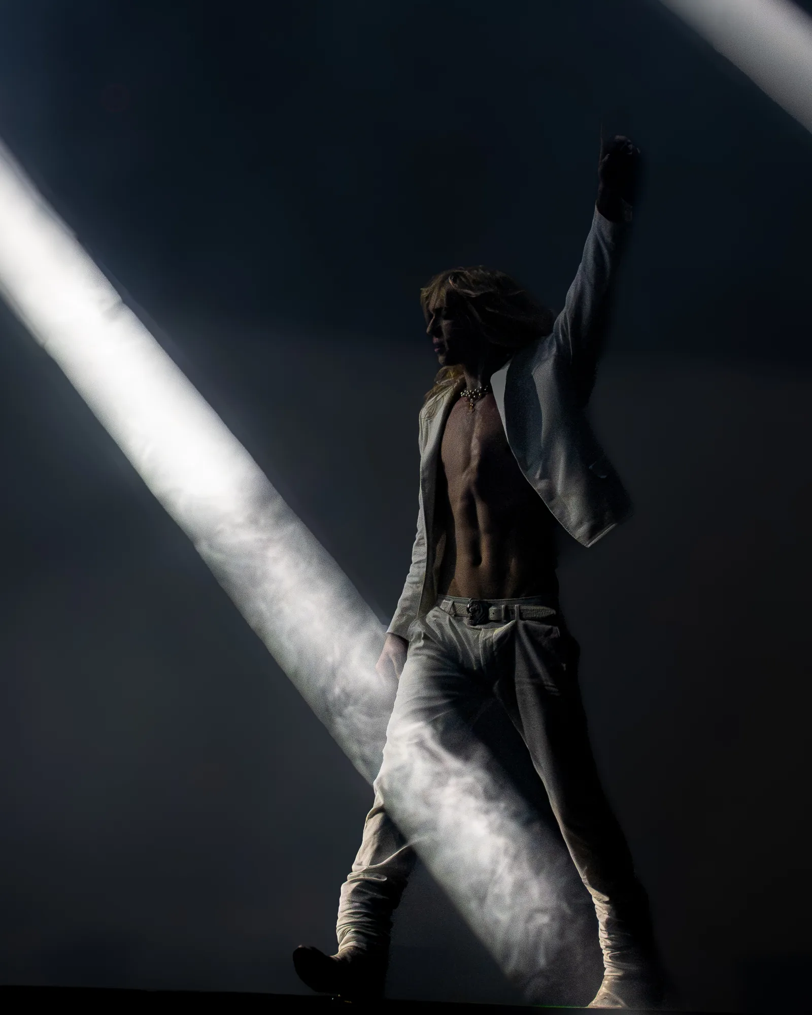 Complex Concert — Beam Walkout