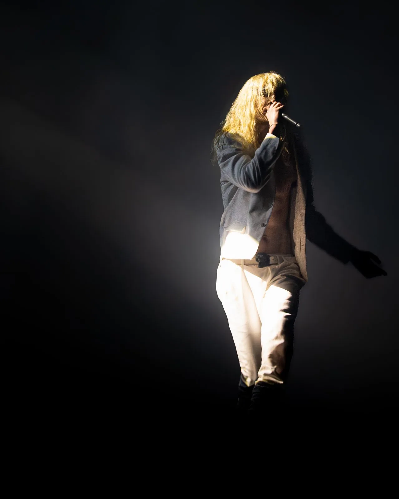 Concert — Dark Stage